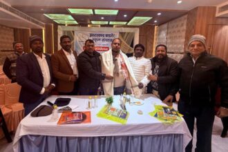 The selection of the former state officer was cancelled in the meeting of Jhapra School Organization