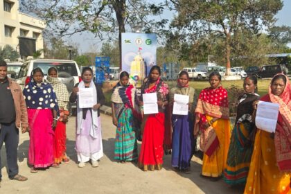 The villagers of Base Panchayat appealed to the Deputy Commissioner and Superintendent of Police demanding action on the problems of pollution and employment