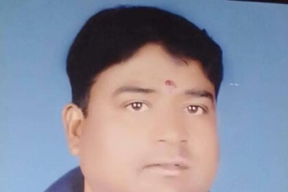 There is no arrangement of bonfire or blankets for the people shivering in the cold in Gomia local company and administration are accused of negligence Pradeep Ravani