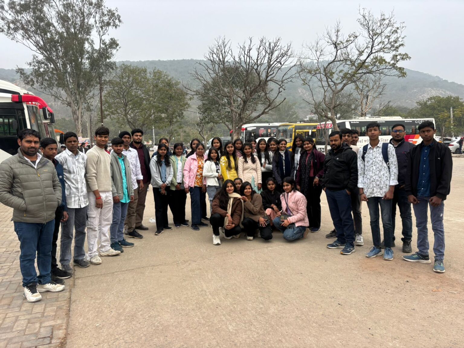 Vector Classes students went on an educational tour to Nalanda Pawapuri and Rajgir