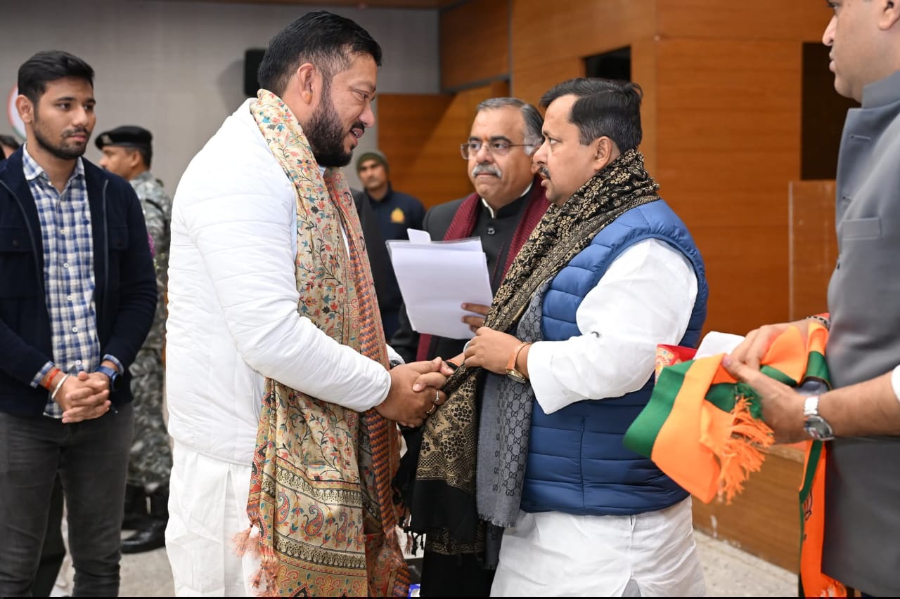 नववर्ष पर भाजपा नेता टोनी जैन की राष्ट्रीय कार्यकारी अध्यक्ष नितिन नवीन से शिष्टाचार भेंट 1 BJP leader Tony Jains courtesy call on National Executive President Nitin Naveen on New Year