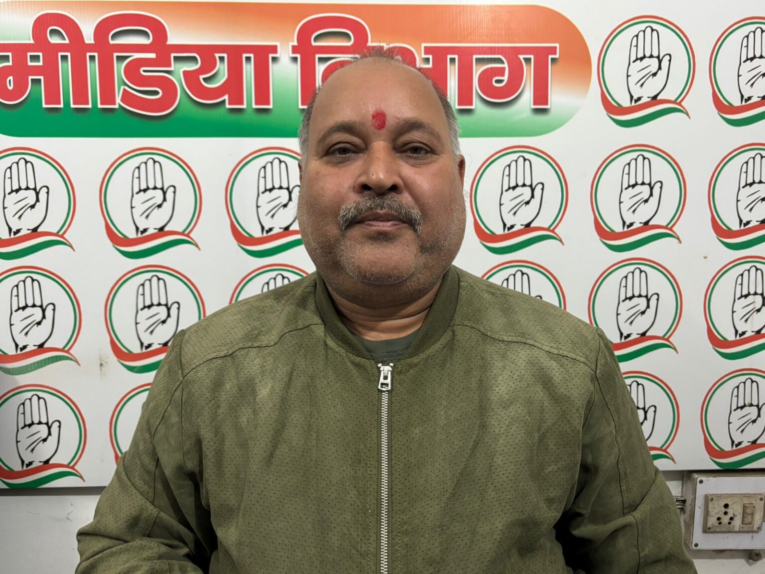 Babulal is still in a hangove Rakesh Sinha