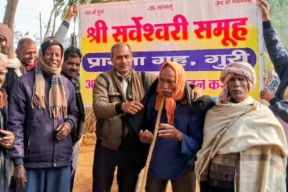 Blankets distributed by Guru Prarthana Griha of Shri Sarveshwari Group