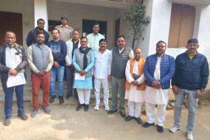 Demand for installation of mobile towers in remote rural areas of Barhi and Chauparan