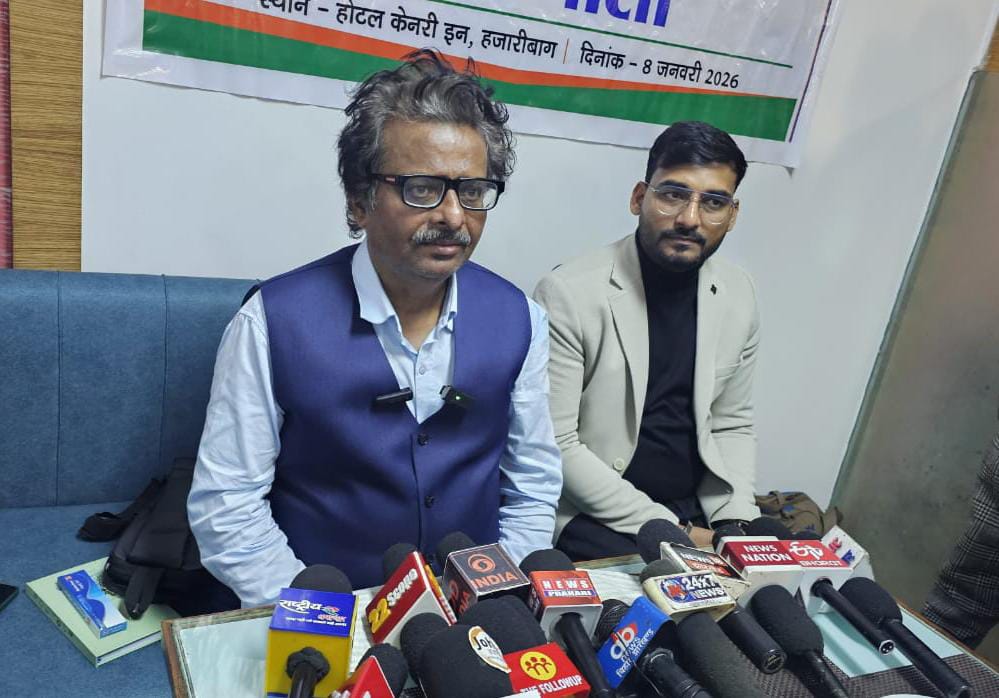 Direct dialogue with journalists in Hazaribagh special discussion on developed India and employment