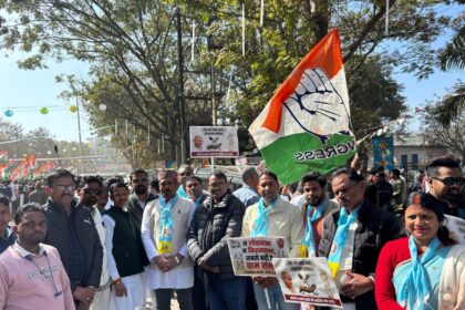 Hundreds of workers participated in the Save MNREGA campaign under the leadership of OBC Congress District President Ajay Prajapati