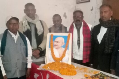 Leftists pay tribute to Gandhiji by organising a seminar on his 78th martyrdom day