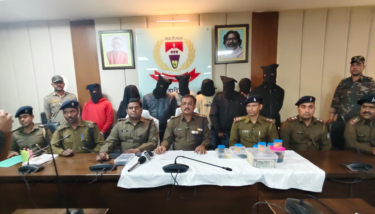 Major action in Korra police station area 7 brown sugar smugglers arrested