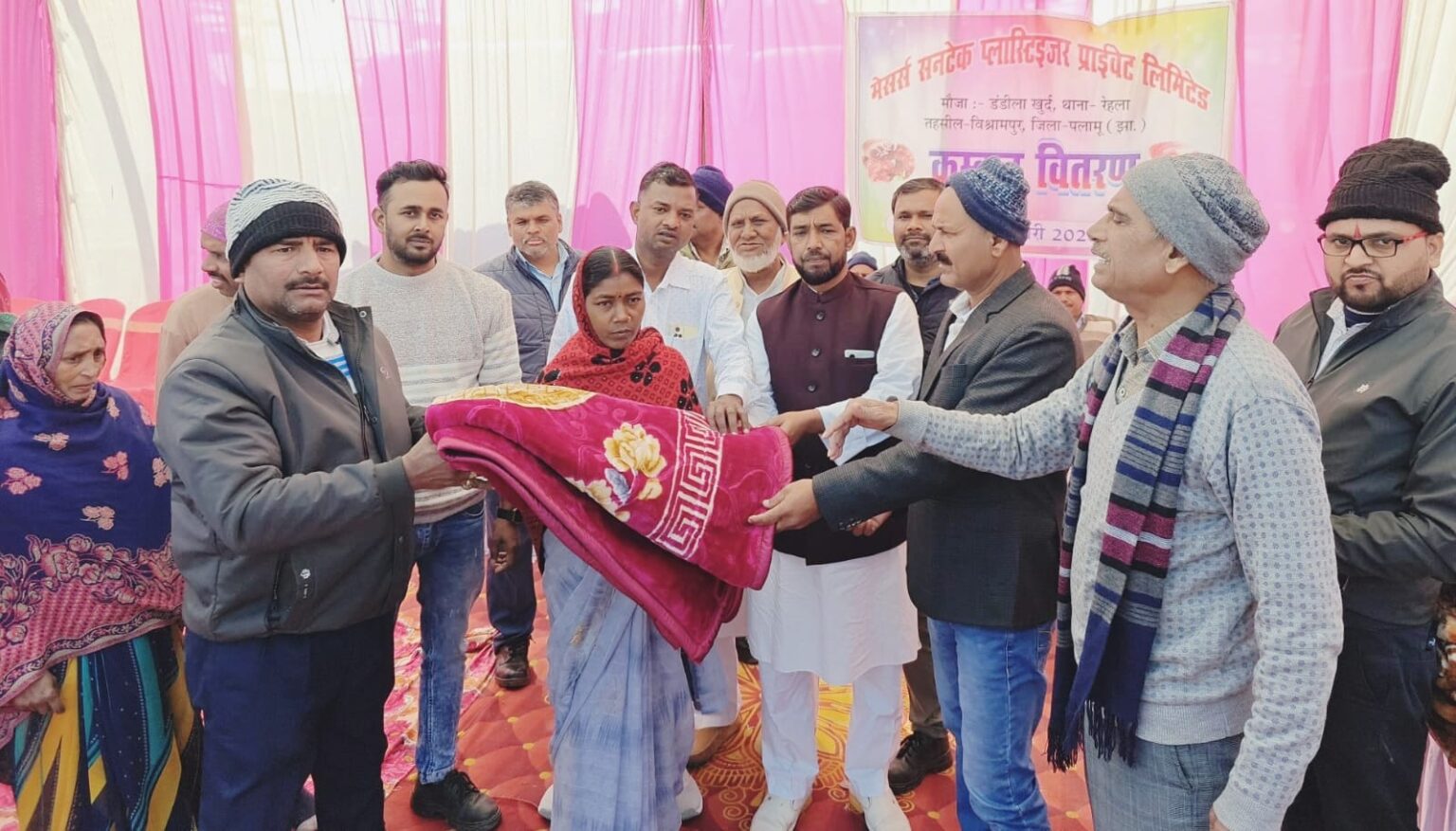Ms Suntech Plastics Pvt Ltd distributed blankets among 501 needy people