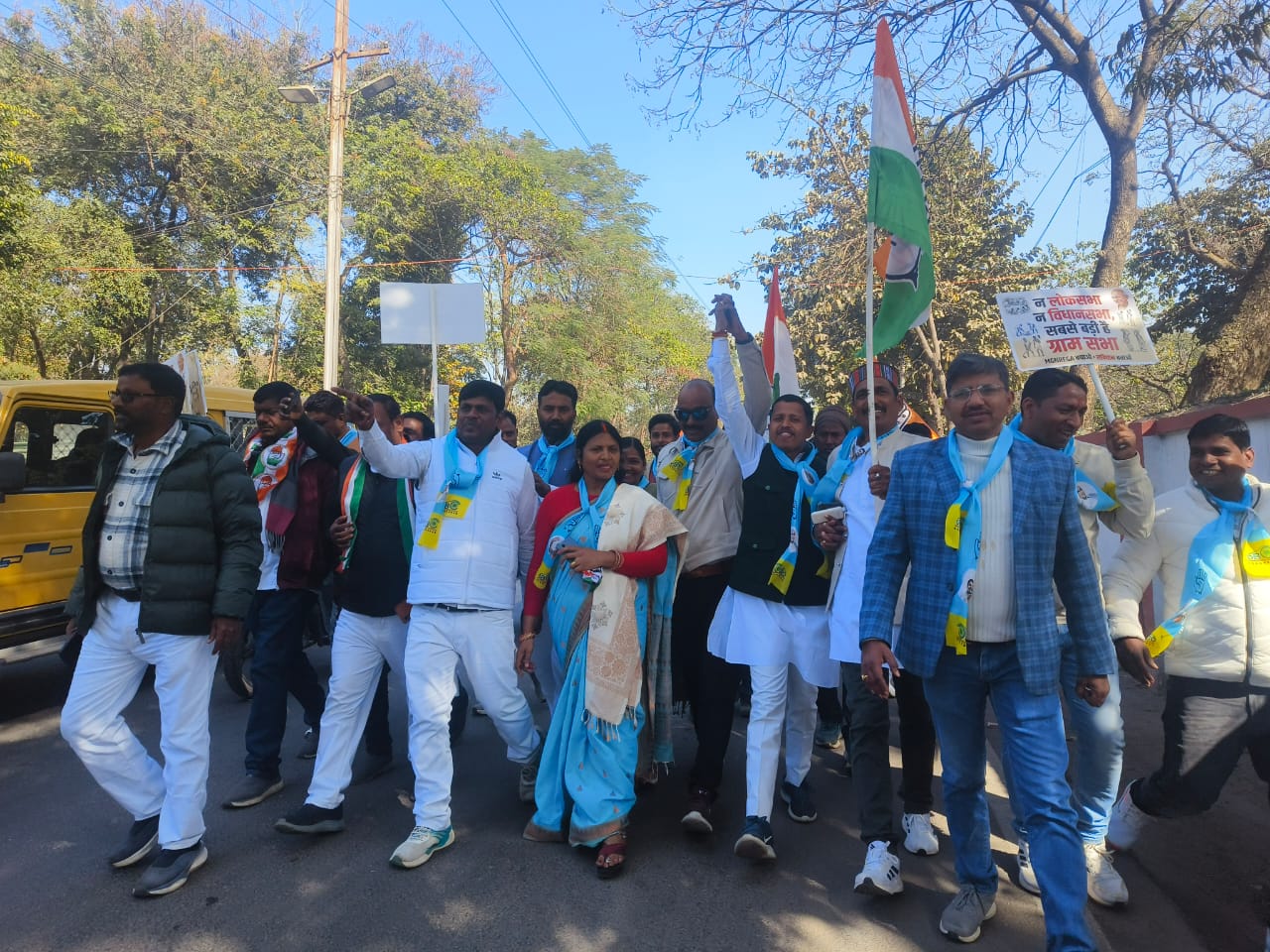OBC Congress participated enthusiastically in the foot march under the MNREGA Bachao Sangharsh