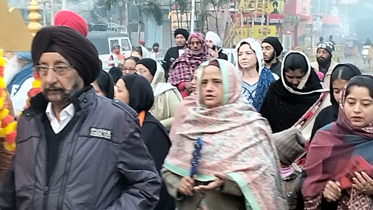 On the occasion of Prakash Diwas the Sikh community organised continuous Prabhat Pheri from 29th December to 3rd December