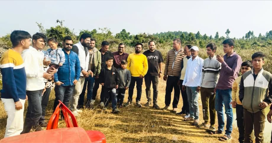People arrived at the Ghanti forest for a picnic