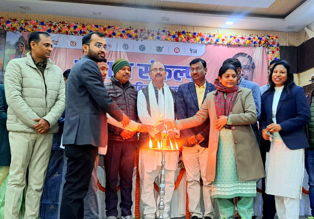 Sub division level training cum workshop on safe and empowered women empowered Jharkhand organized in Barhi