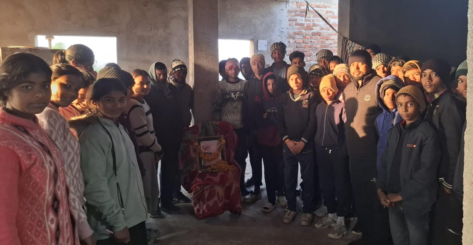 The first death anniversary of Dr. Sanjay Kumar Varnwal was celebrated at Saraswati Vidya Peeth Konra in Barhi