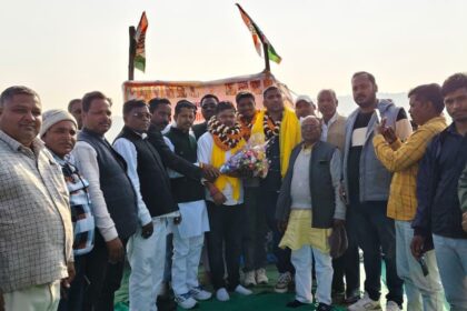 Youth Congress felicitation ceremony cum picnic programme organised in a grand manner resolution taken to strengthen the organisation