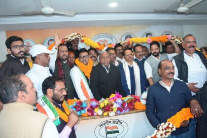 BJP leader Aditya Vikram Jaiswal disillusioned with the anti people policies of the BJP joined the Congress along with hundreds of supporters