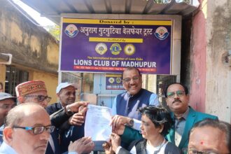 Madhupur installs water chiller machines for public use praises trust