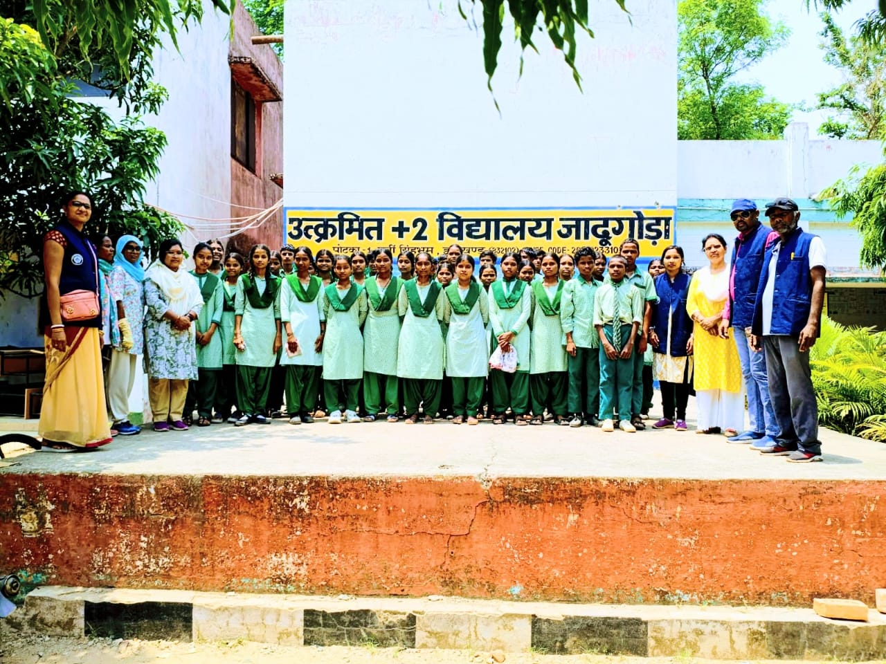 उत्क्रमित +2 विद्यालय जादूगोड़ा में विधिक जागरूकता कार्यक्रम का किया गया आयोजन 1 IMG 20260521 WA0049